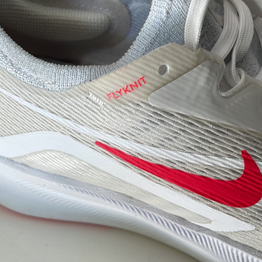 Nike Zoom Fly 4 Flyknit - Picture 7 of 9